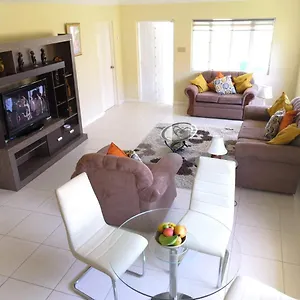 https://juds-vacation-home-in-hartlands-estate-priory-ja.greaterantilleshotels.net
