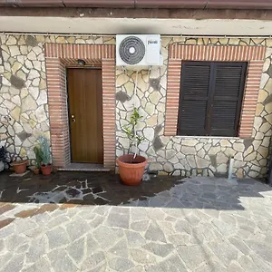 Ground Floor Studio - Monolocale Max 2 Ospiti - Aeroporto E Fiera - Self Check-in Fiumicino